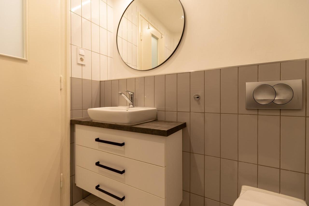 The Palm Springs Apartment Budapest Esterno foto